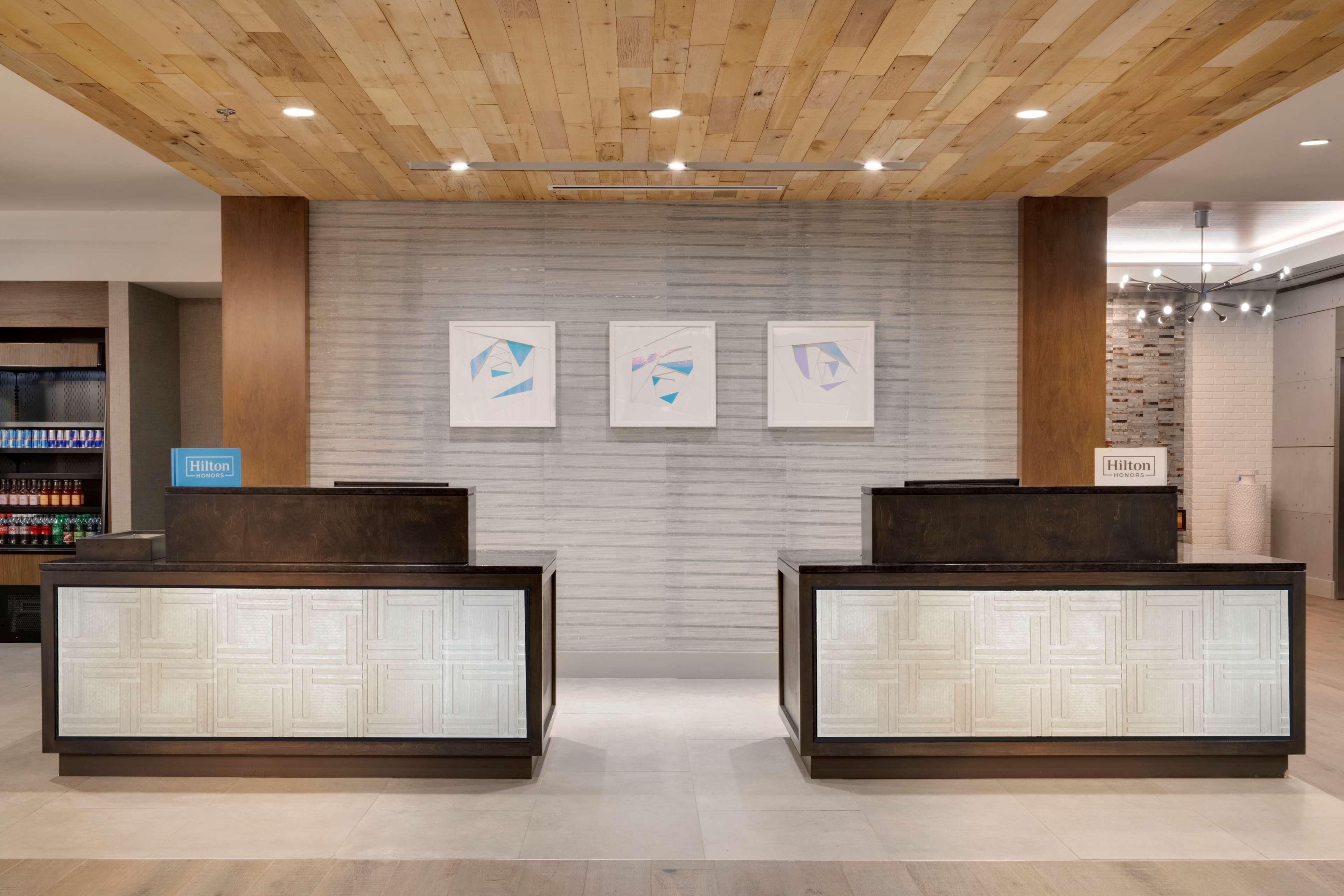 Hilton Garden Inn Haymarket Εξωτερικό φωτογραφία