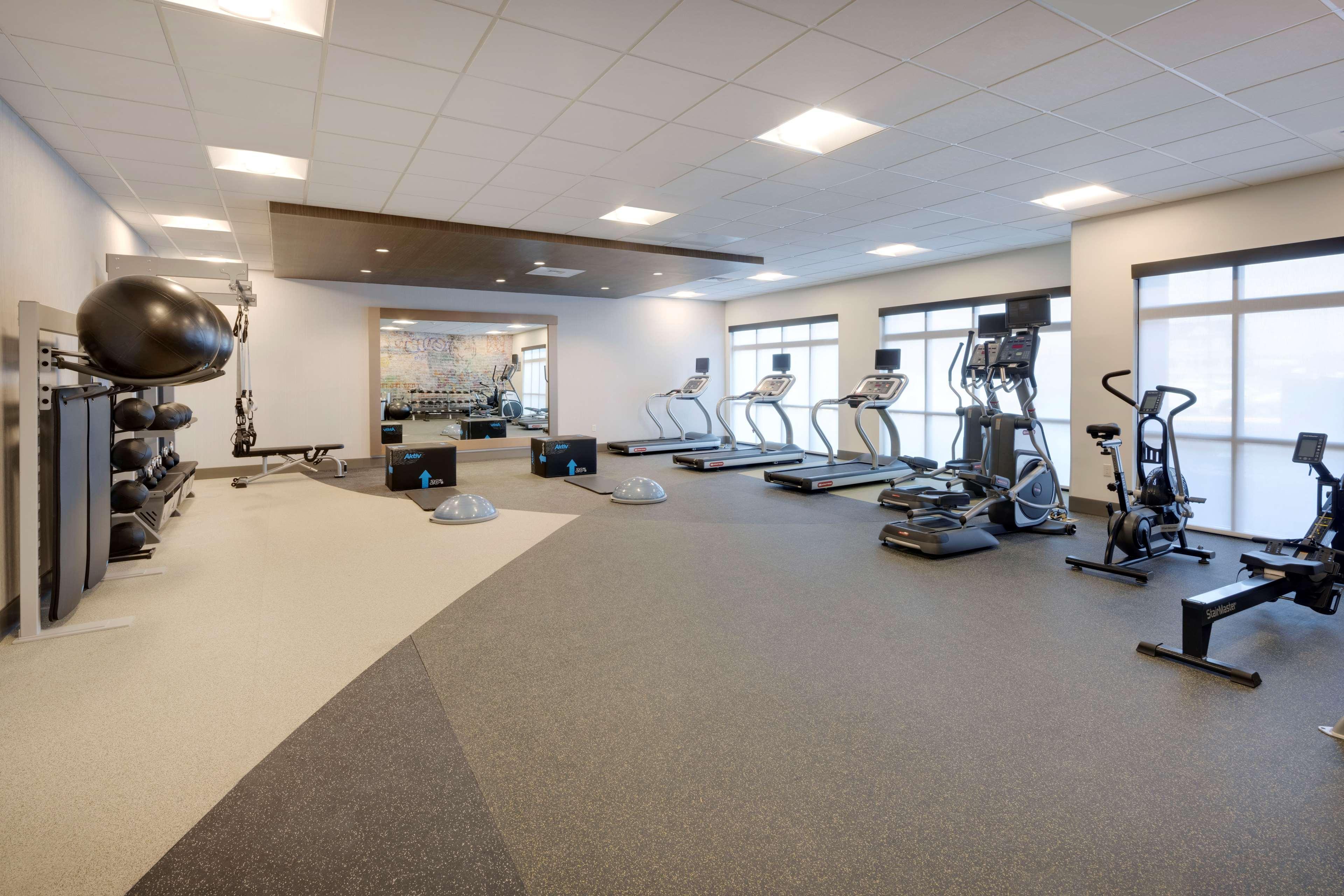 Hilton Garden Inn Haymarket Εξωτερικό φωτογραφία