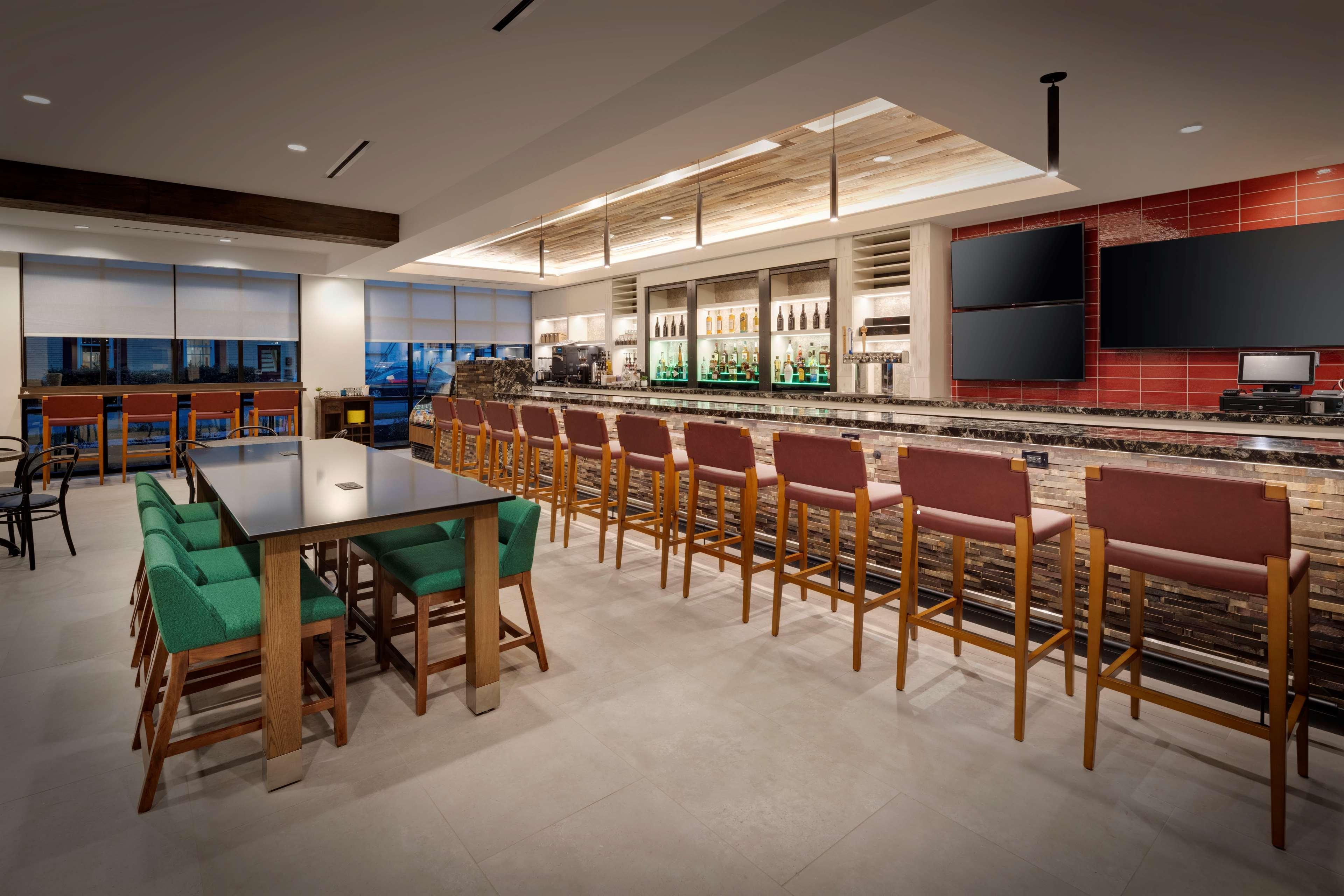 Hilton Garden Inn Haymarket Εξωτερικό φωτογραφία