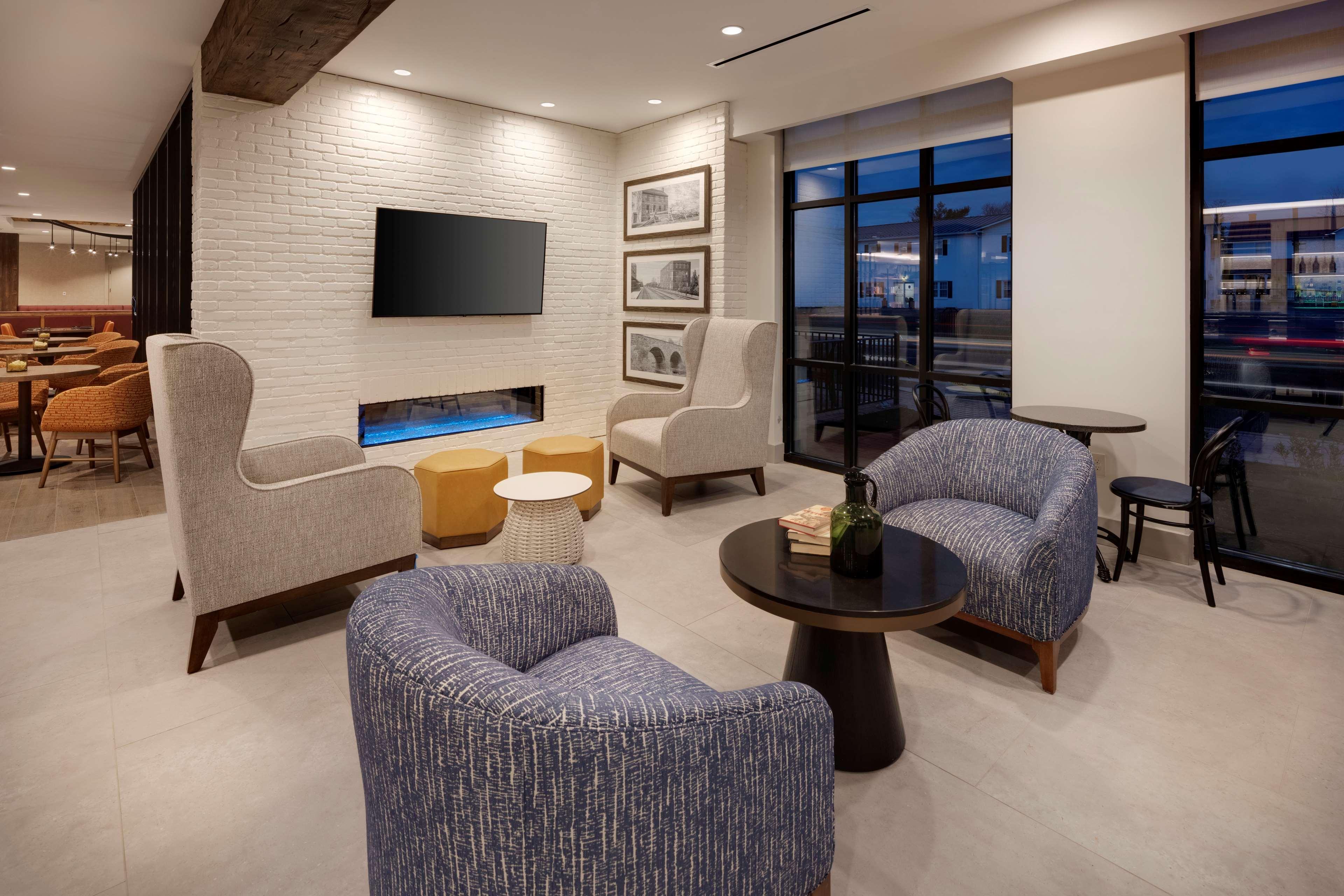 Hilton Garden Inn Haymarket Εξωτερικό φωτογραφία