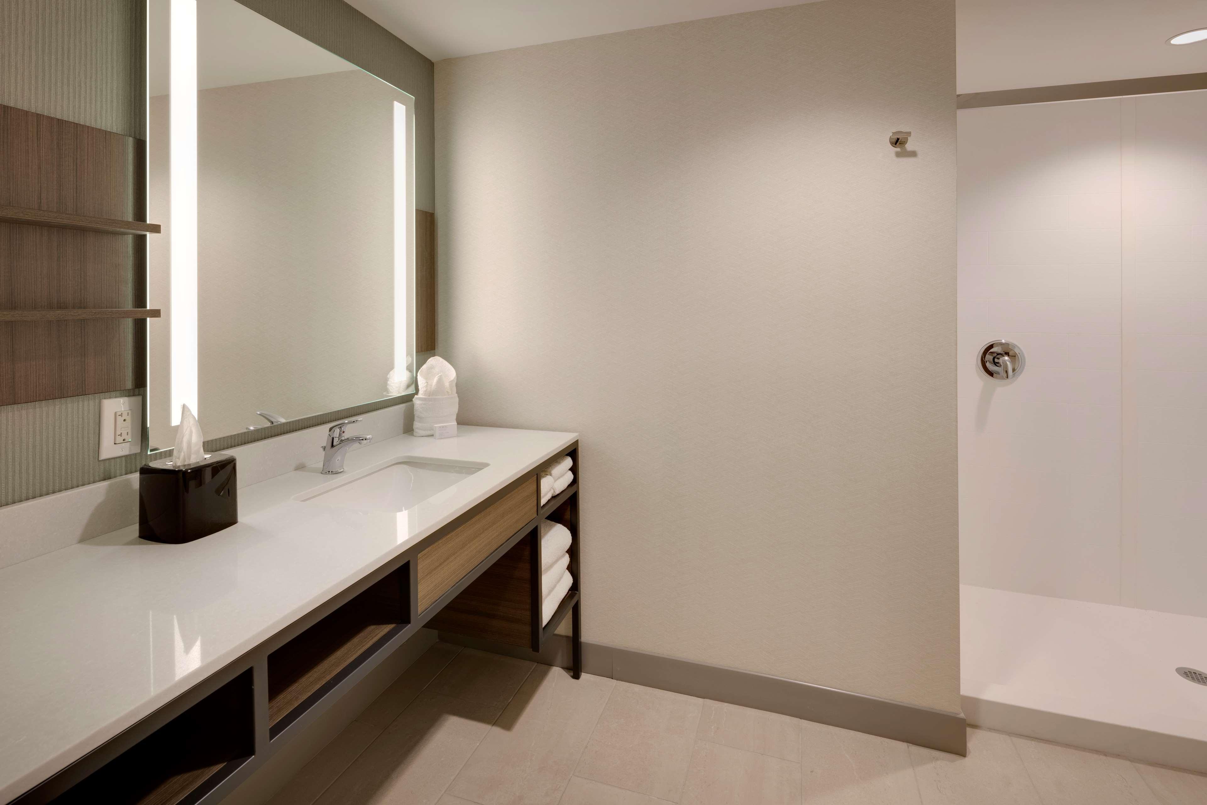 Hilton Garden Inn Haymarket Εξωτερικό φωτογραφία