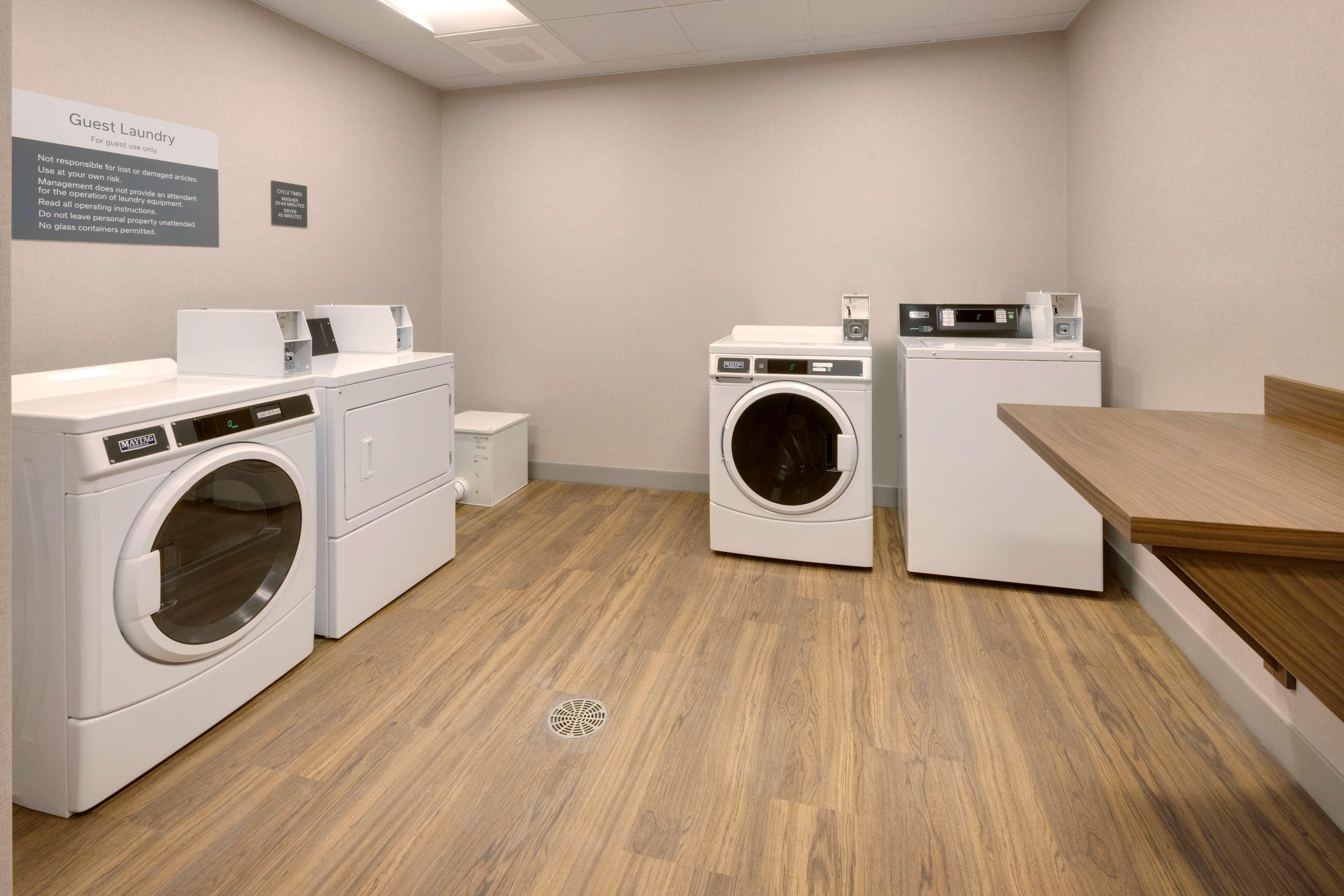 Hilton Garden Inn Haymarket Εξωτερικό φωτογραφία